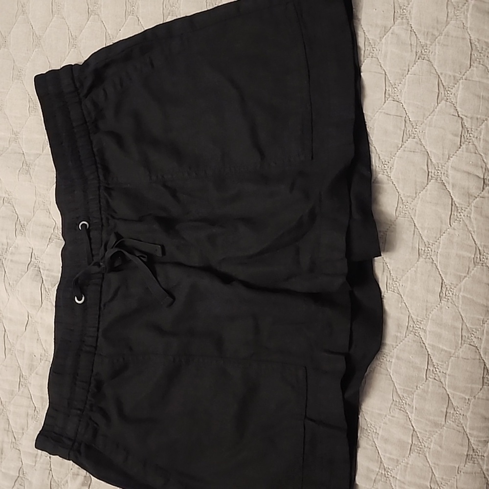 GAP LINEN SHORTS SIZE LARGE